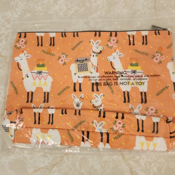 Thirty-One Llama-Rama Zipper Pouch Orange Make Up Bag Travel New - Picture 3 of 3
